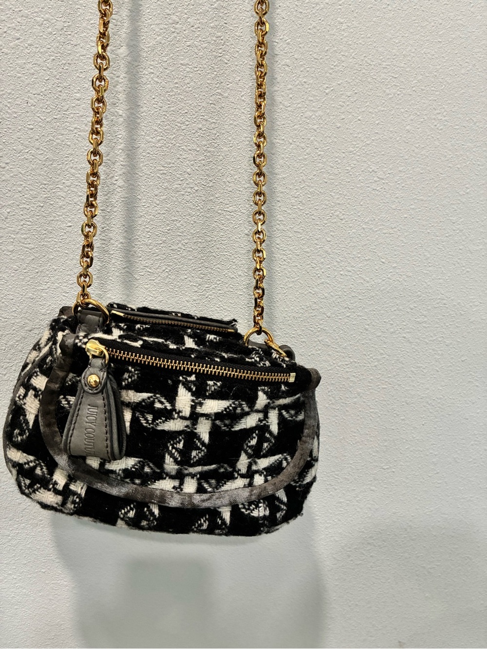 Juicy Couture-Vintage herringbone pattern fabric with branded zipper pulls. - Picture 11 of 16